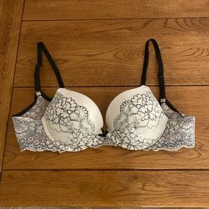 Victoria Secret Bra